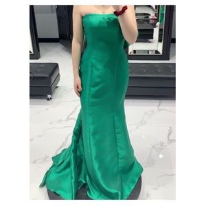 Beautiful Sherri Hill Prom gown for sale. Worn once. Great condition.